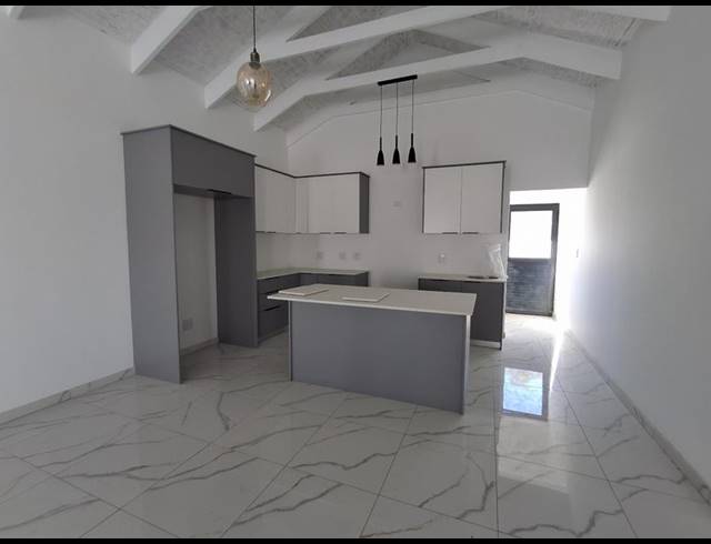 3 BEDROOM HOUSE FOR SALE IN SHELLEY POINT